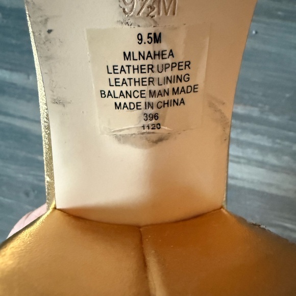 Marc Fisher Gold Woven Heels - Picture 4 of 7